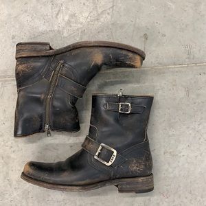 FRYE distressed engineer boots - sz 7.5